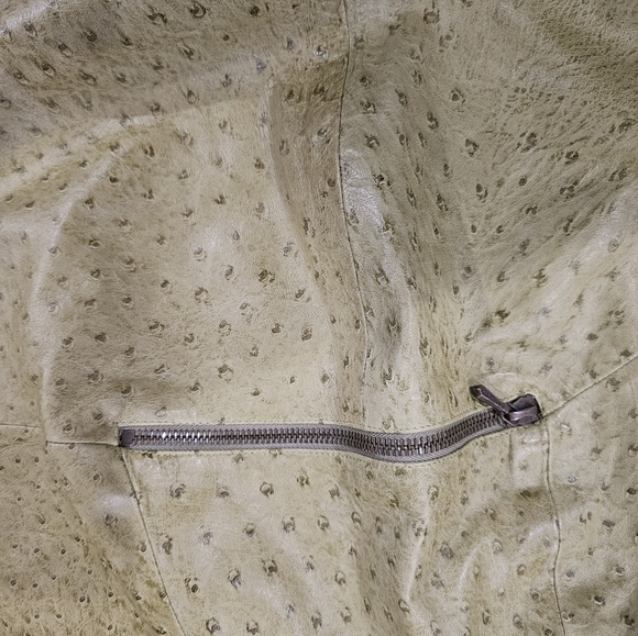 Christian Dior Ostrich Leather skirt in Olive Green USA size 8 - Picture 8 of 12